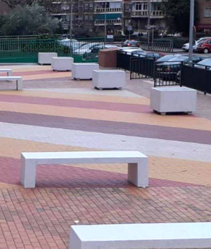 Plaza con adoquines de colores Plaza con adoquines de colores